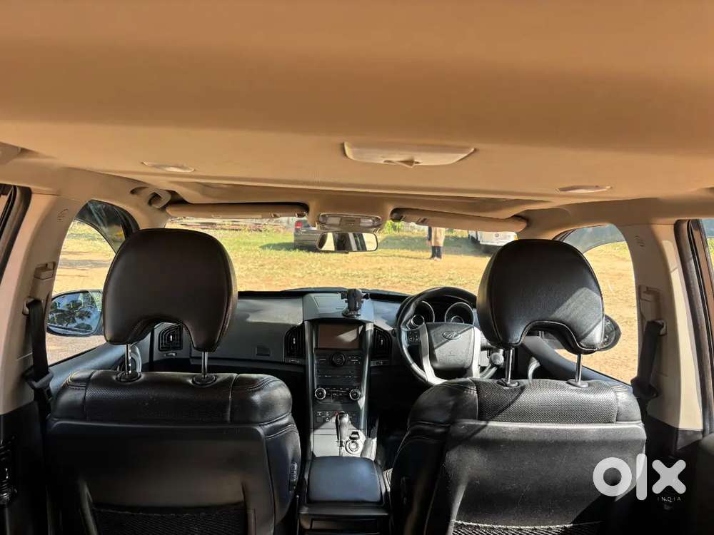 Mahindra Xuv500 2017 Diesel 80000 Km Driven