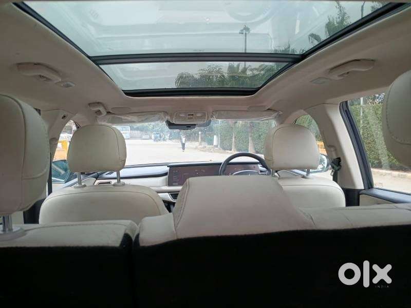 Mahindra Xuv700 Ax7 Luxury Pack Awd, 2024, Diesel