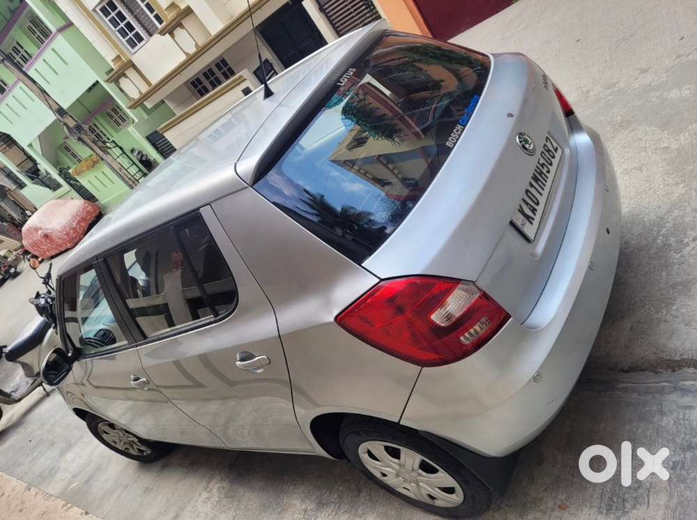 Skoda Fabia Petrol Manual 2012