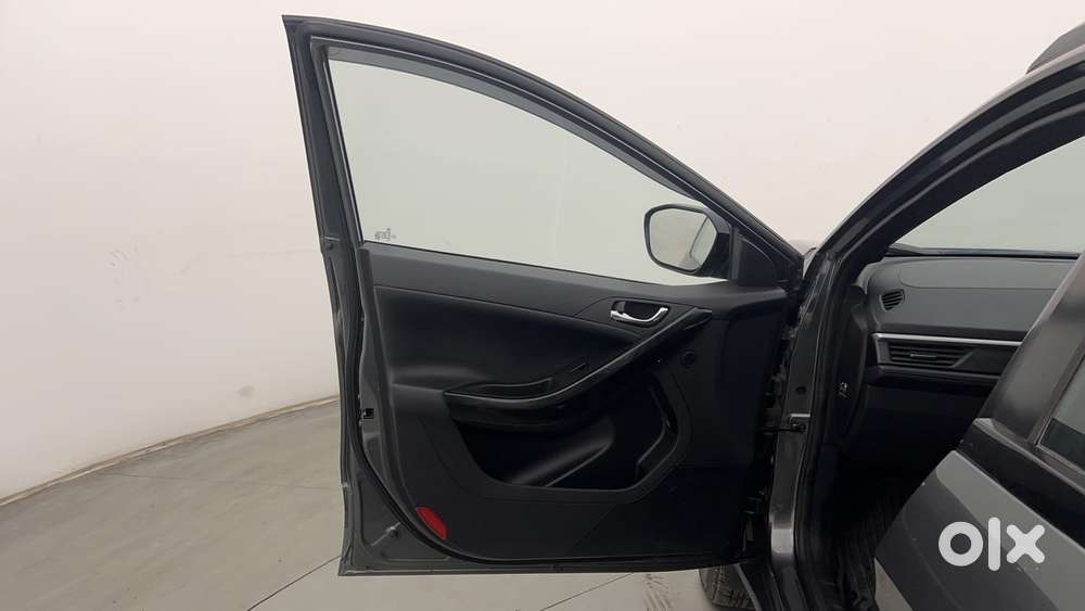 Tata Nexon Fearless Plus S 1.2 Revotron Petrol 7 Dca  Dt, 2024, Petr..
