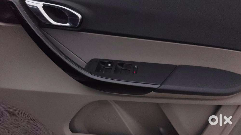 Tata Tiago 1.2 Revotron Xz Plus, 2019, Petrol