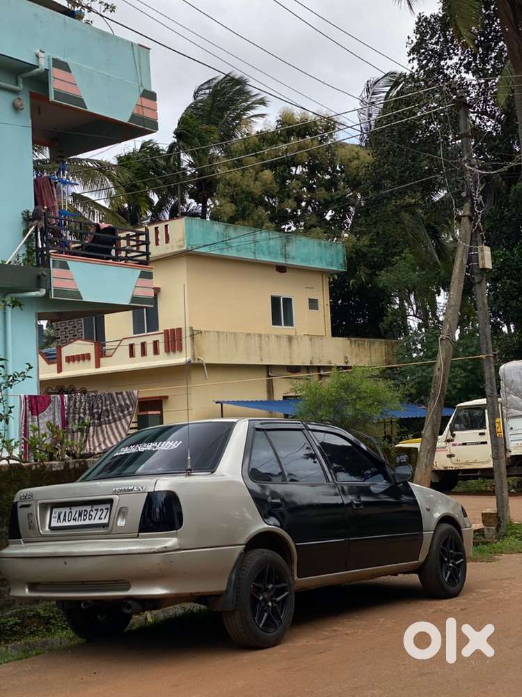 Esteem Lxi Maruti 2005