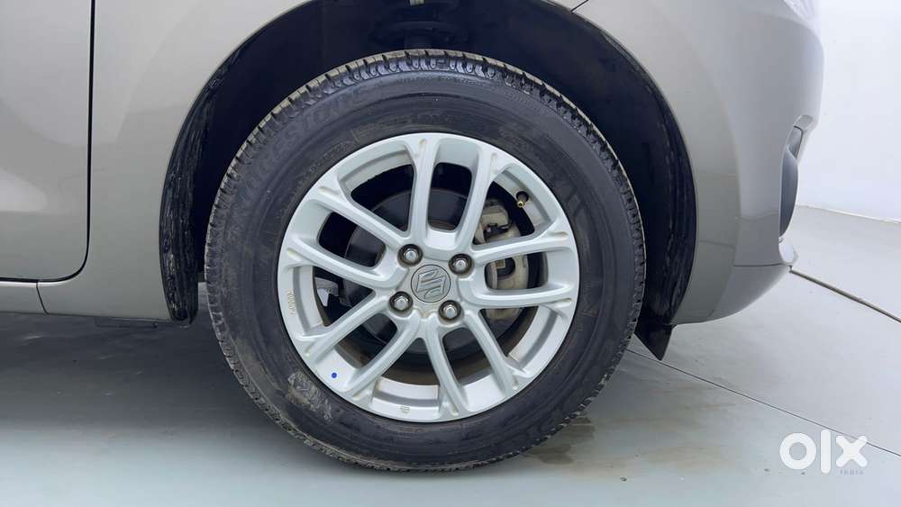 Maruti Suzuki Swift 1.3 Zxi, 2024, Petrol