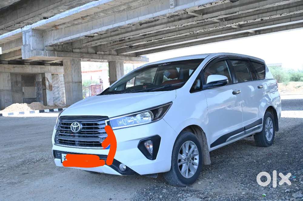 Toyota Innova Crysta 2.4 G