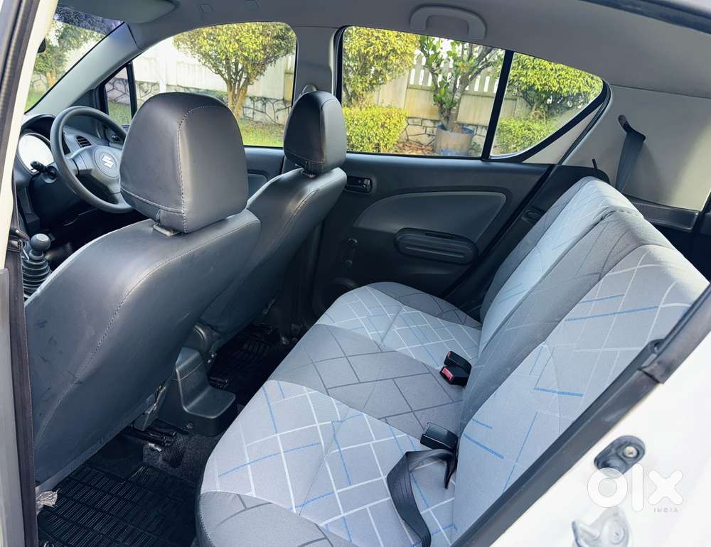 Maruti Suzuki Ritz Lxi, 2011, Petrol