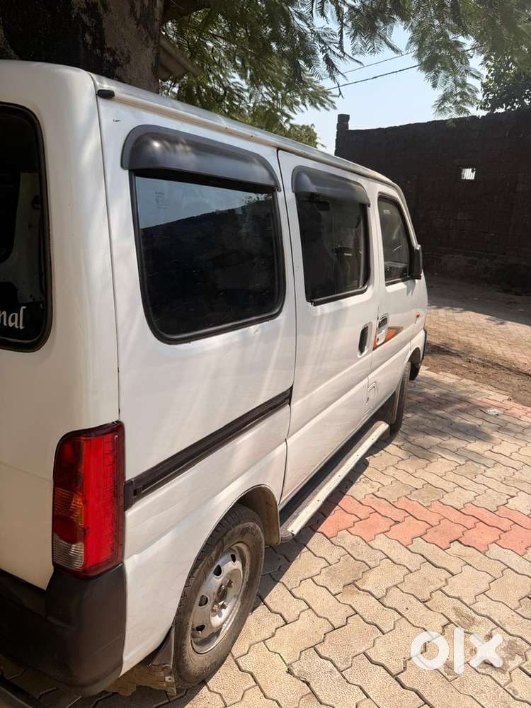 Maruti Suzuki Eeco 2017