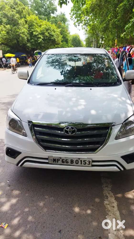 Toyota Innova 2014 Diesel Well Maintained