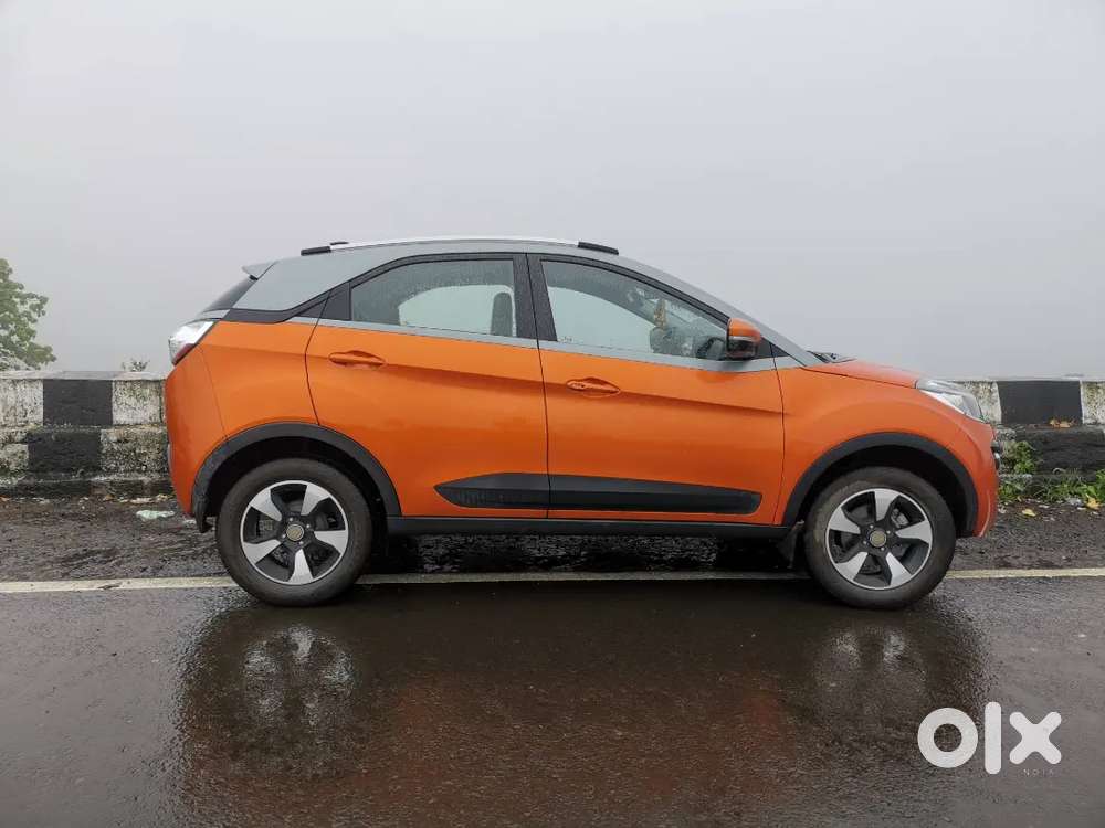 Tata Nexon Diesel Auto One Hand Driven