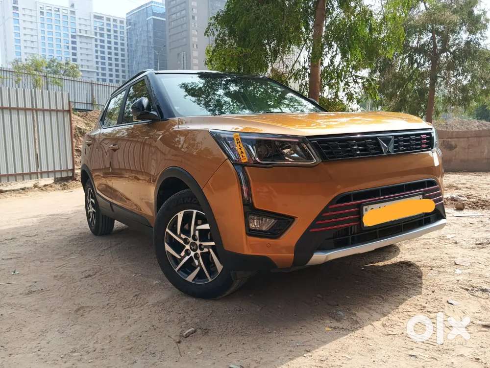 Mahindra Xuv300 W8(o) Turbo Engine 2024 Dual Tone