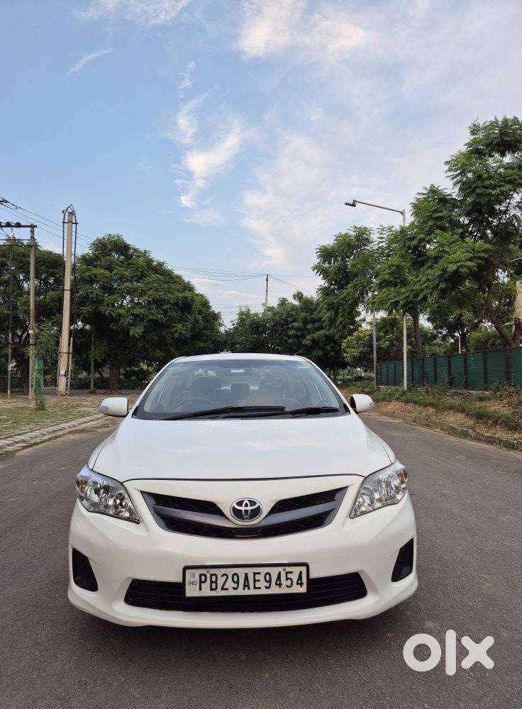 Toyota Corolla Altis 2010-2013 Diesel D4dg, 2011, Diesel