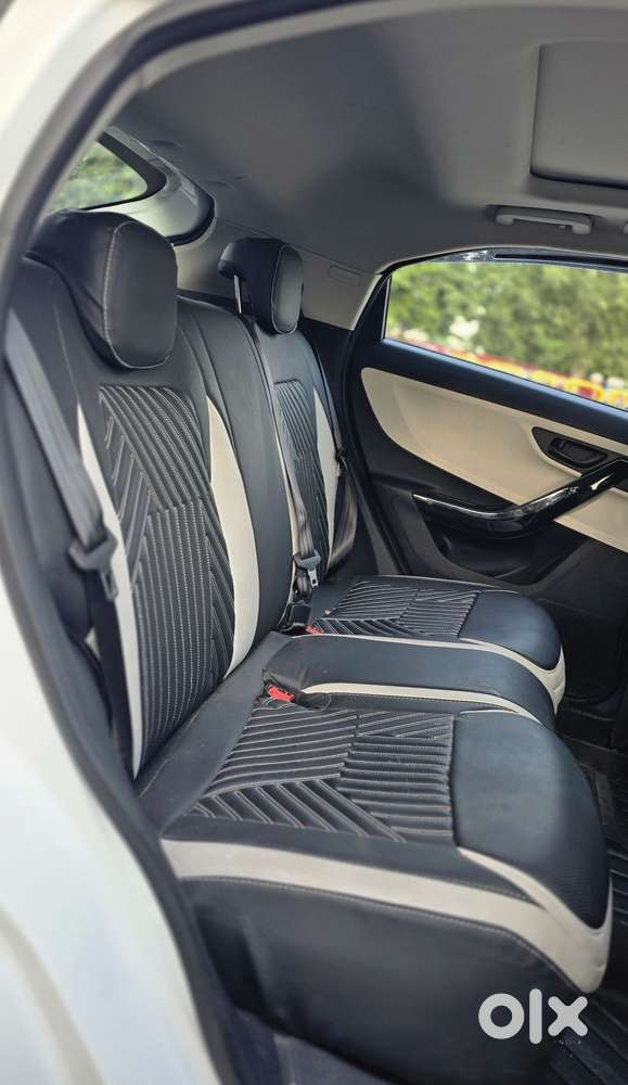 Tata Curvv Pure Plus S 1.2 Revotron Petrol 7dca, 2025, Petrol