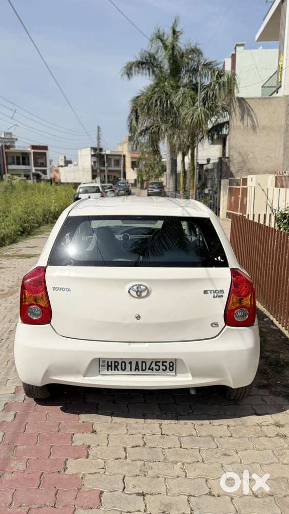 Toyota Etios Liva V Sp*, 2011, Petrol