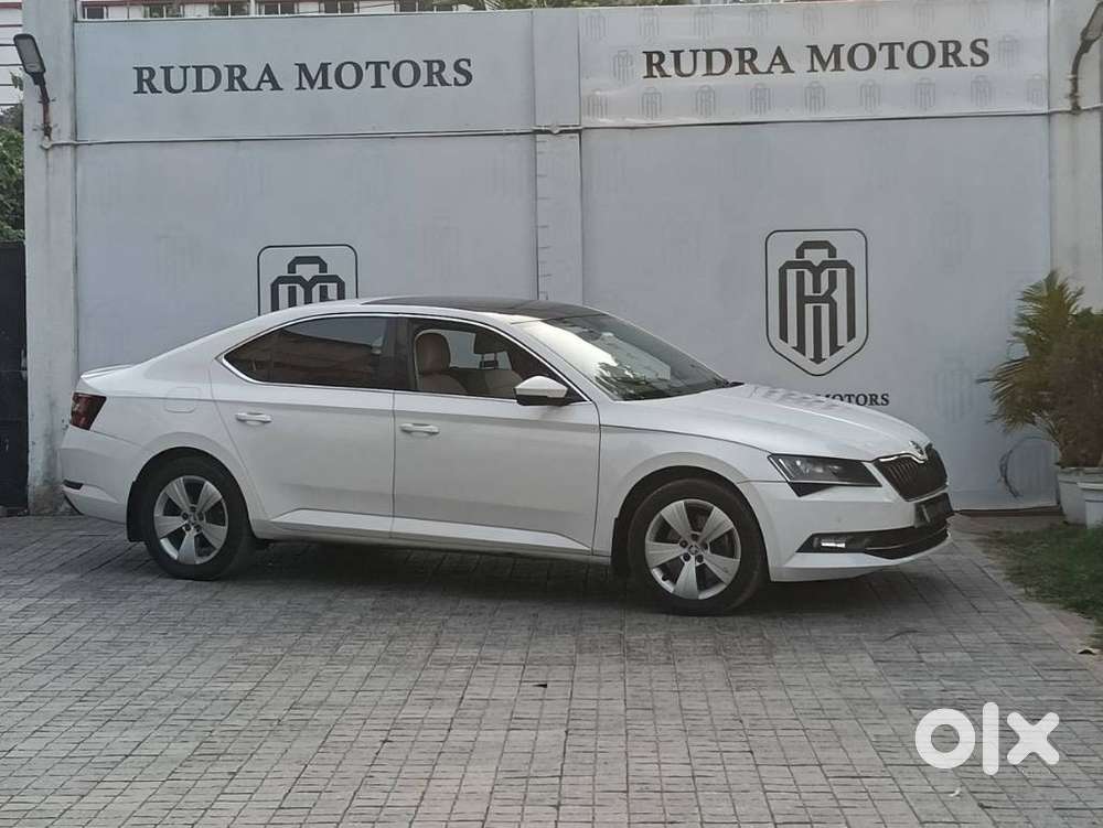 Skoda Superb Style 1.8, 2018, Petrol