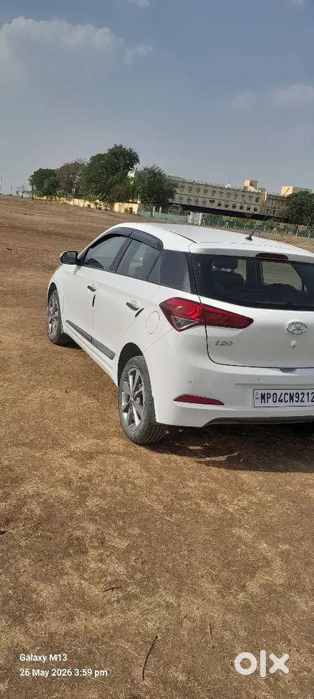 I 20 Sports  1.2  (o )aloywheel  Mirror  Auto  Fold