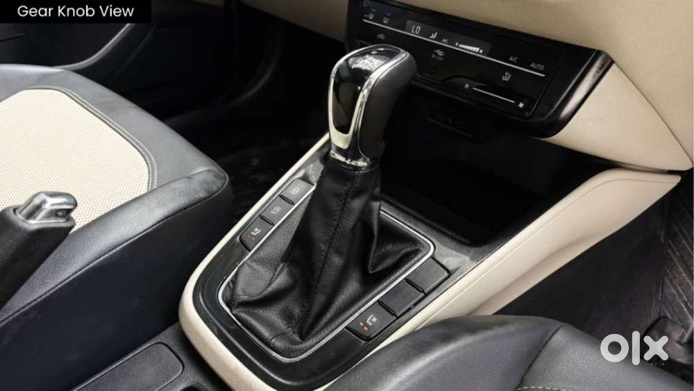 Skoda Slavia 1.0 Tsi Style At, 2022, Petrol