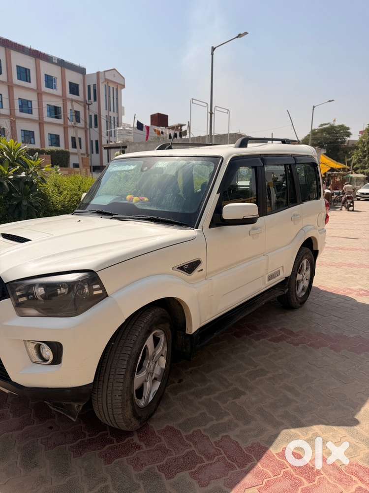 Mahindra Scorpio 2022 Diesel Manual