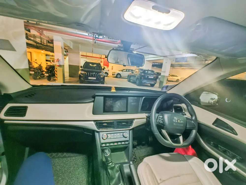 Mahindra Xuv700 Petrol 2024