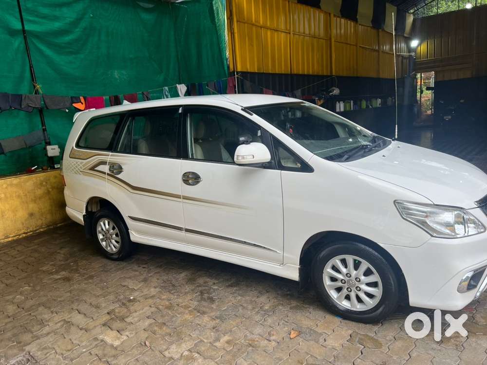 Toyota Innova Diesel 2014