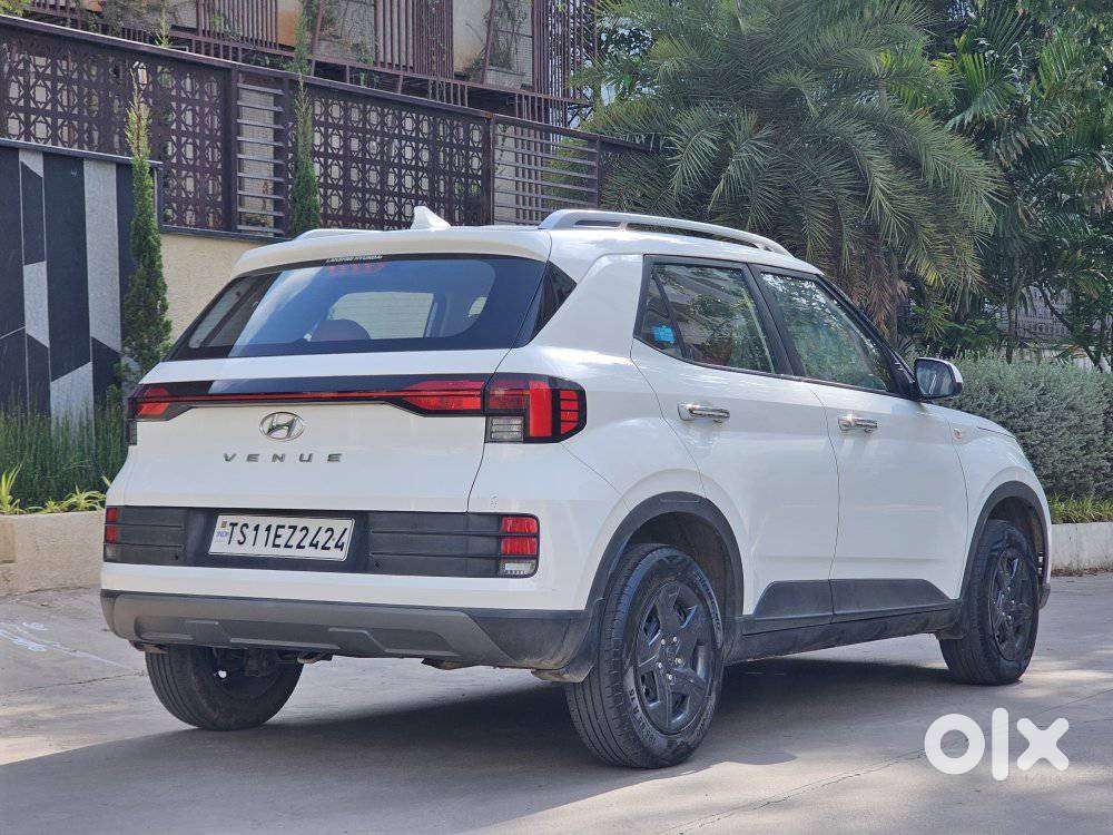 Hyundai Venue S 1.2 Petrol, 2023, Petrol