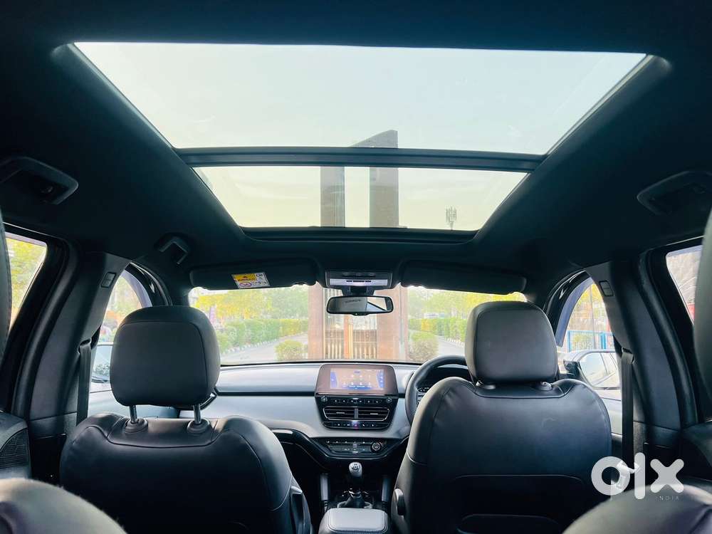 Tata Safari 2.0 Xz Plus Dark Edition, 2022, Diesel