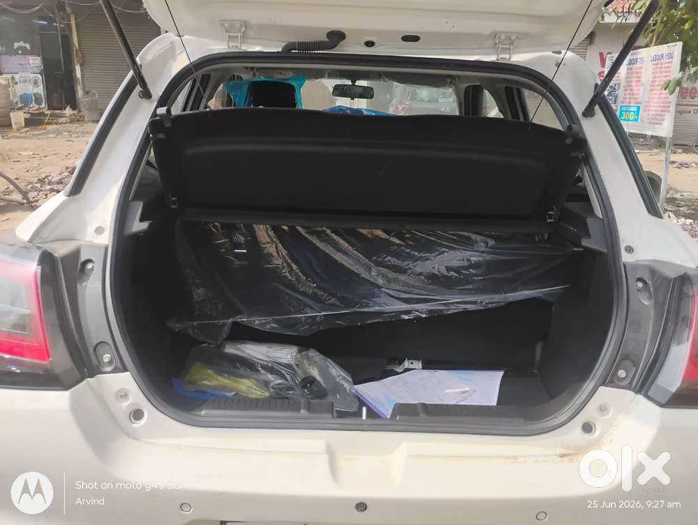 Maruti Suzuki Swift Vxi Ags, 2025, Petrol