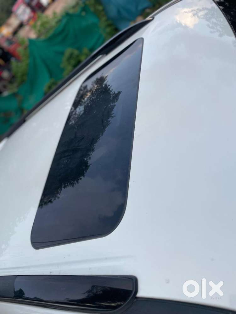 Mahindra Xuv300 W8 Amt Optional Diesel, 2023, Diesel