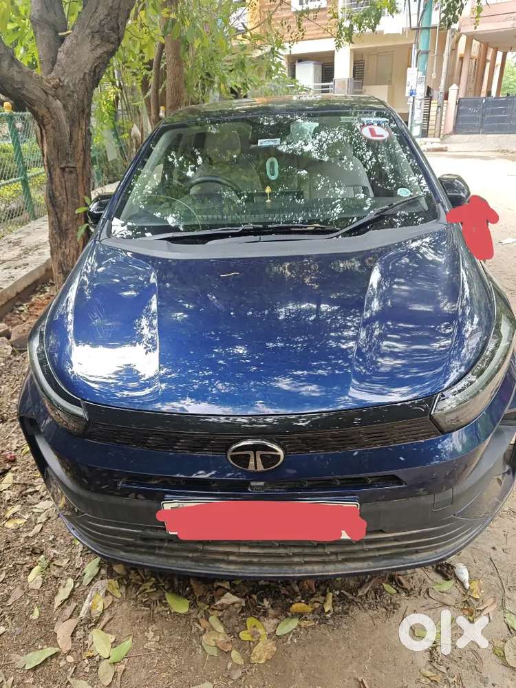 Tata Altroz 2025 Petrol 1200 Km Driven
