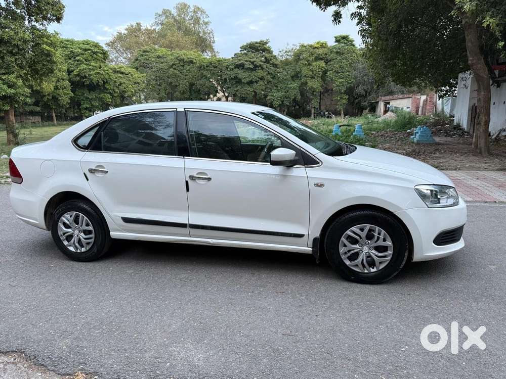 Volkswagen Vento 1.6 Trendline, 2013, Petrol