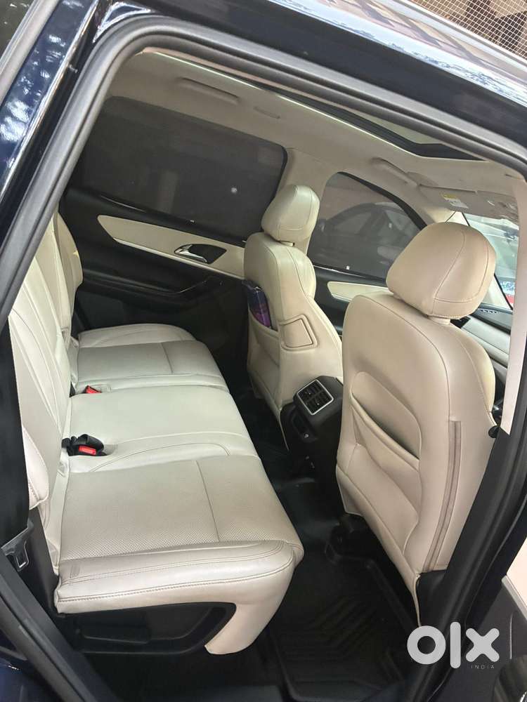 Mahindra Xuv700 2.2 Ax 7 Diesel At Luxury Pack Str, 2022, Diesel