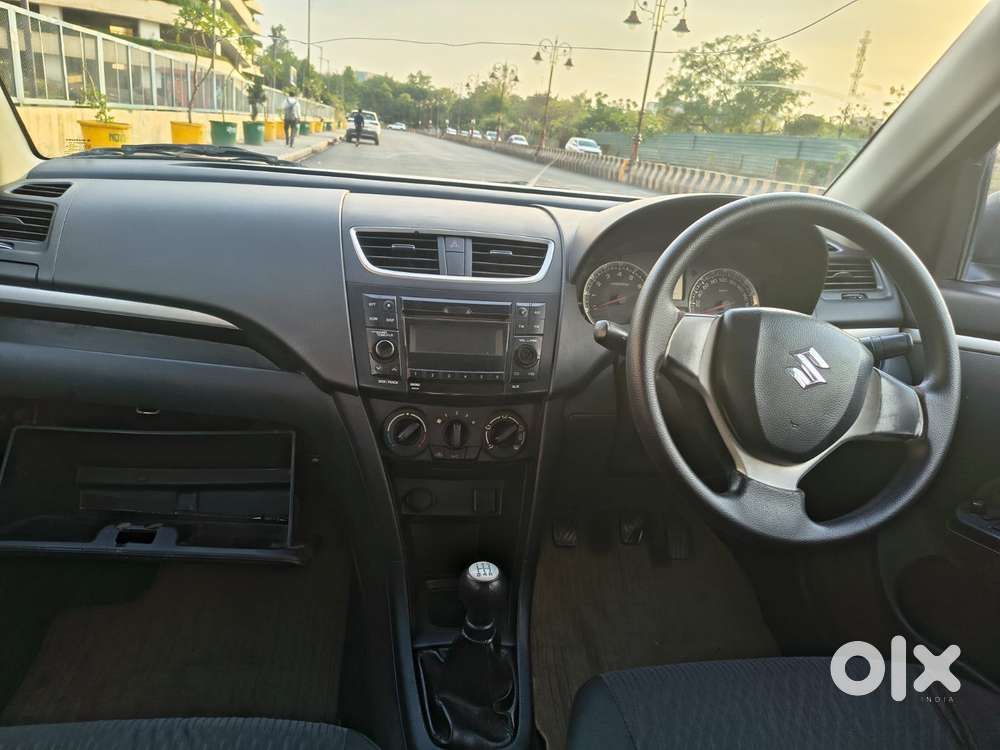 Maruti Suzuki Swift 1.2 Vxi (o), 2016, Petrol