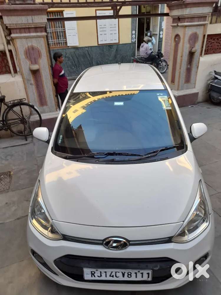 Hyundai Grand I10 2013 Diesel Well Maintained