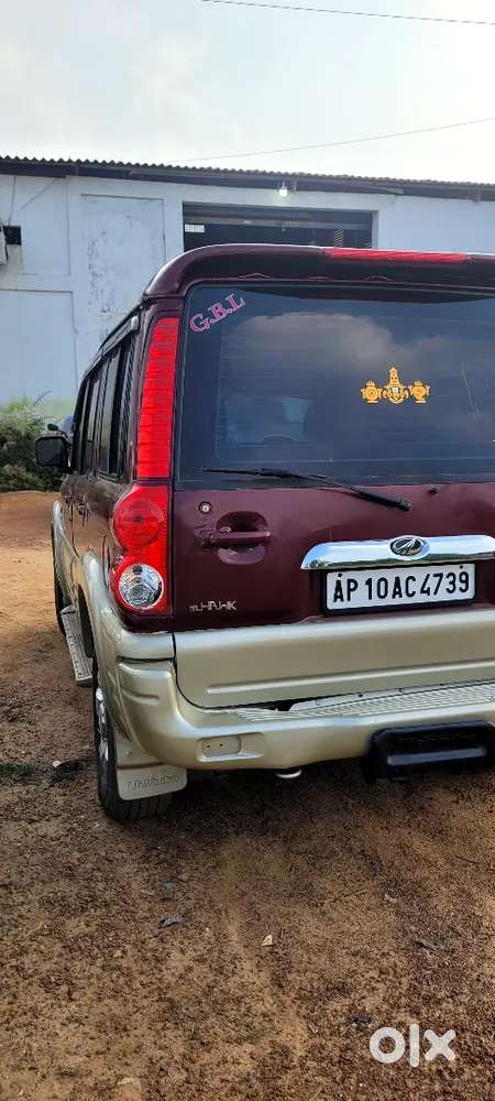 Mahindra Scorpio 2004