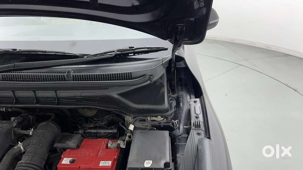 Kia Carens 1.4 Luxury Plus Dct 7 Str, 2022, Petrol