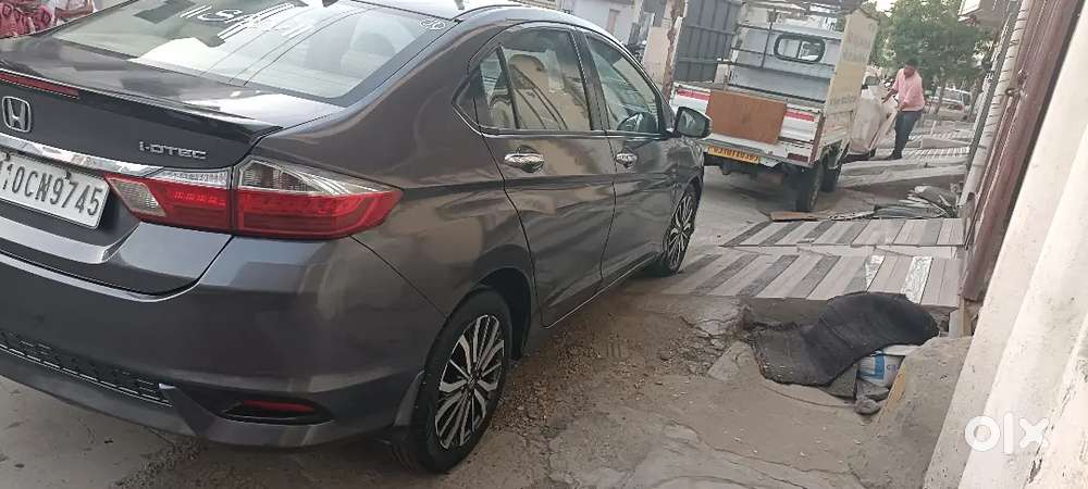 .. Good Condition Top Model Sunroof Meghval
