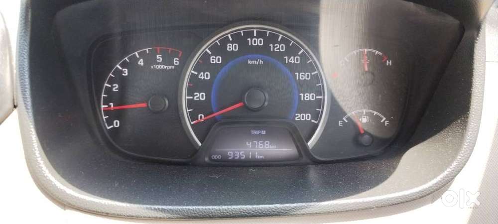 Hyundai Grand I10 1.2 Crdi Sportz Dual Tone, 2017, Diesel