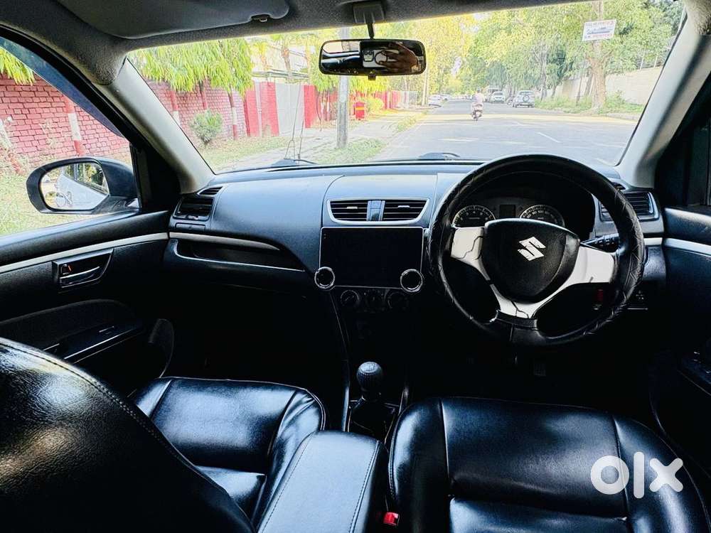 Maruti Suzuki Swift 1.2 Vxi Glory Edition, 2016, Petrol
