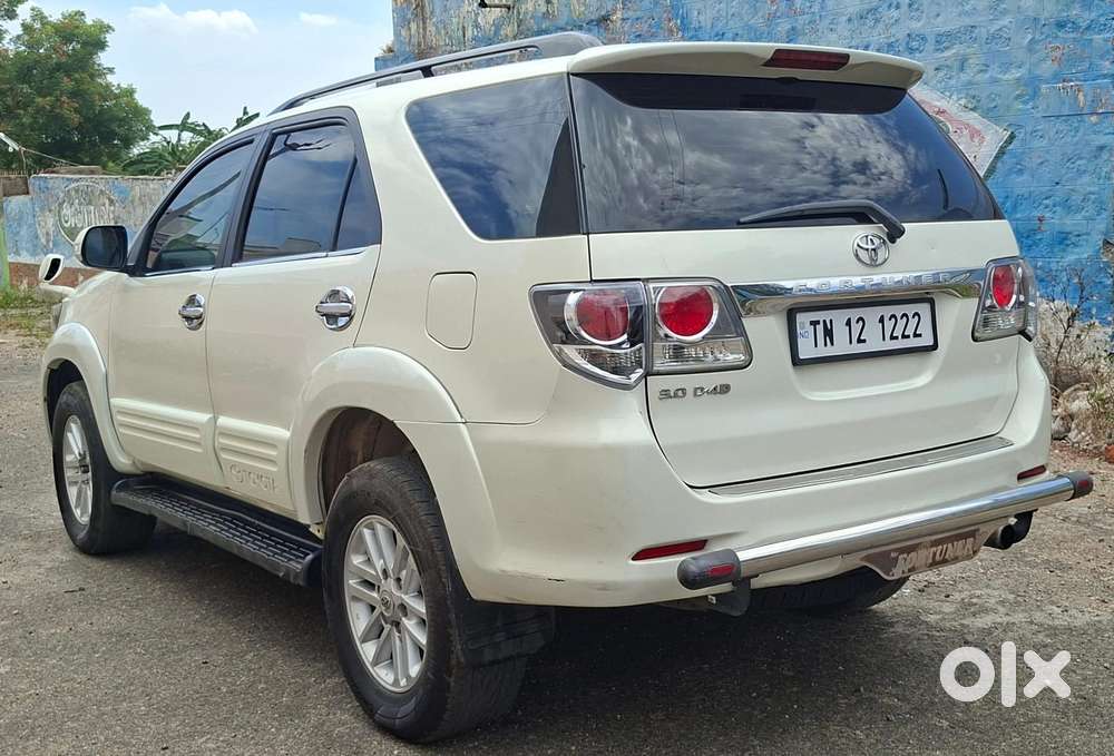 Toyota Fortuner 4x2 Manual, 2013, Diesel
