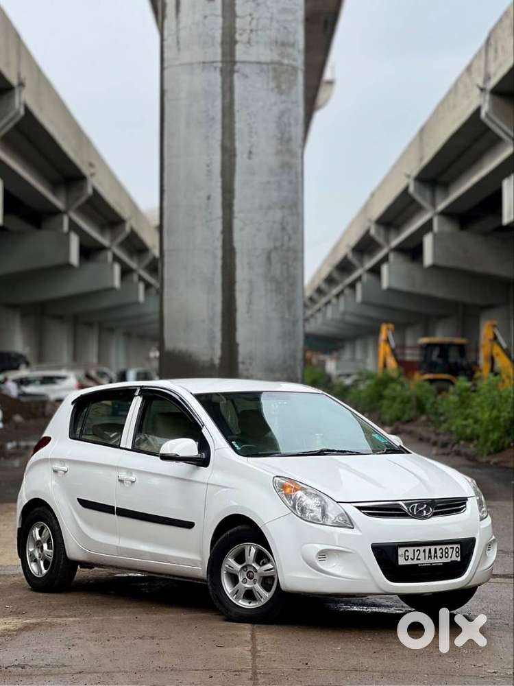 Hyundai I20 Sportz 1.2 Bs-iv, 2011, Cng & Hybrids