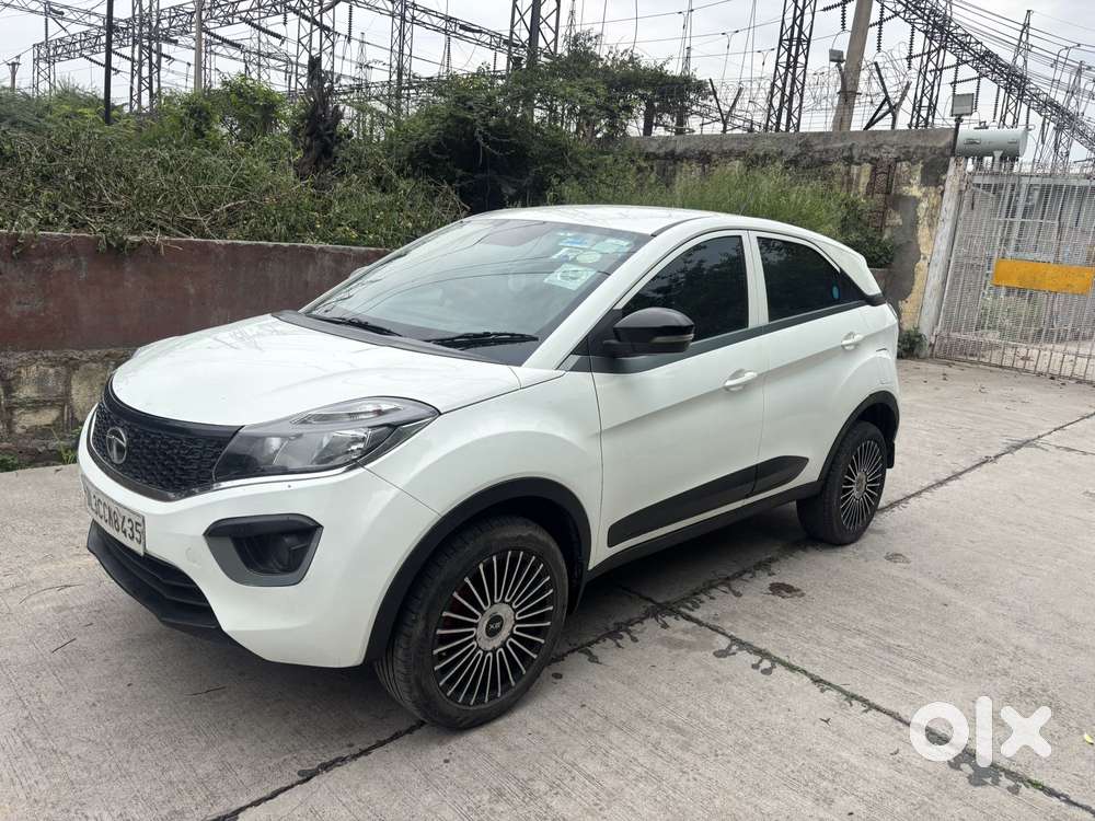 Tata Nexon 1.5 Revotorq Xm (s), 2017, Diesel