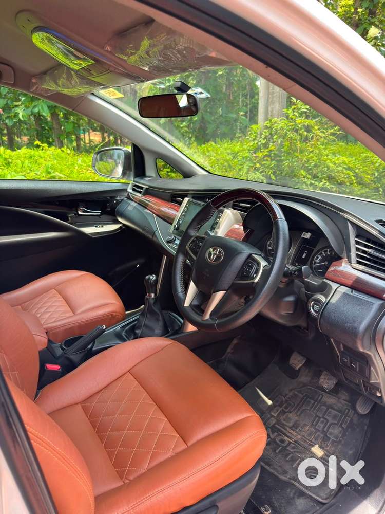 Toyota Innova Crysta Diesel 2022