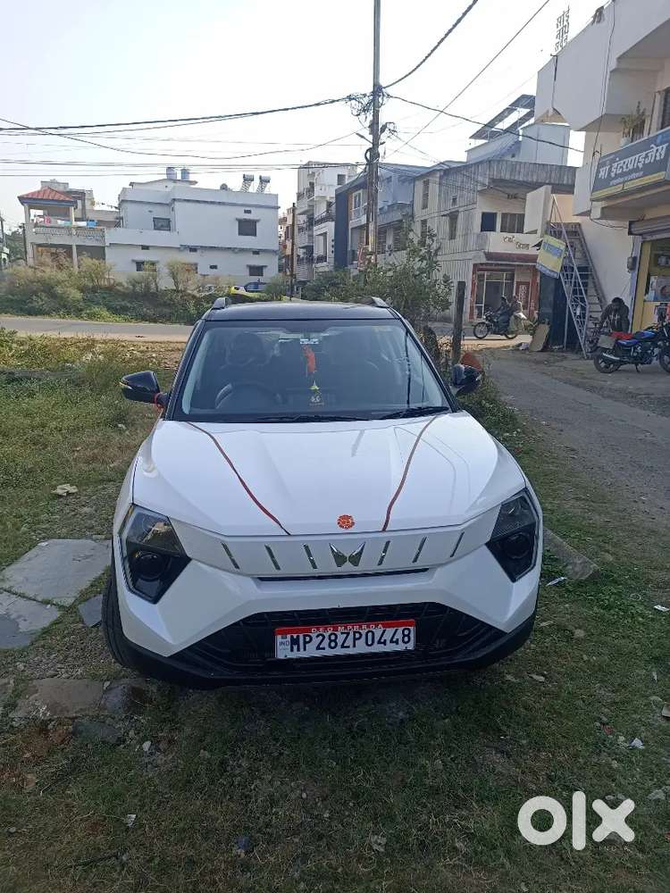 Mahindra Xuv 3xo Revx M Pt Mt 2025