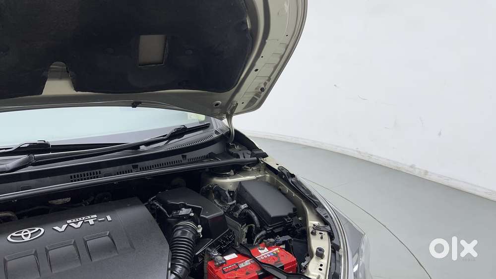 Toyota Corolla Altis 2013-2017 Vl At, 2015, Petrol