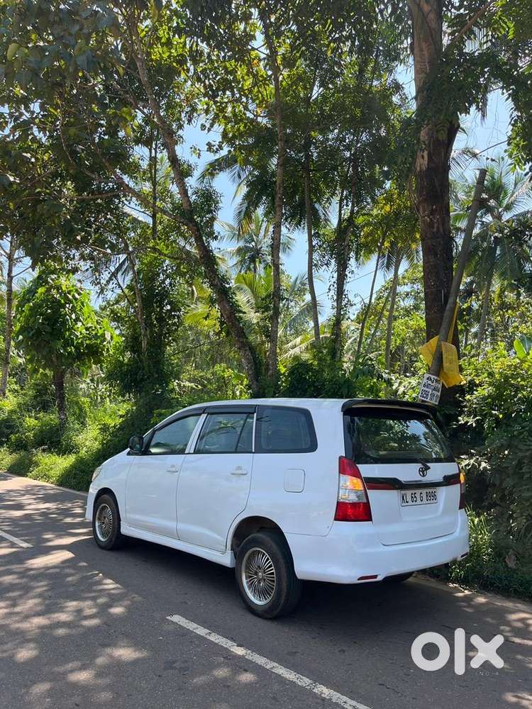 Toyota Innova 2006 Diesel Well Maintained