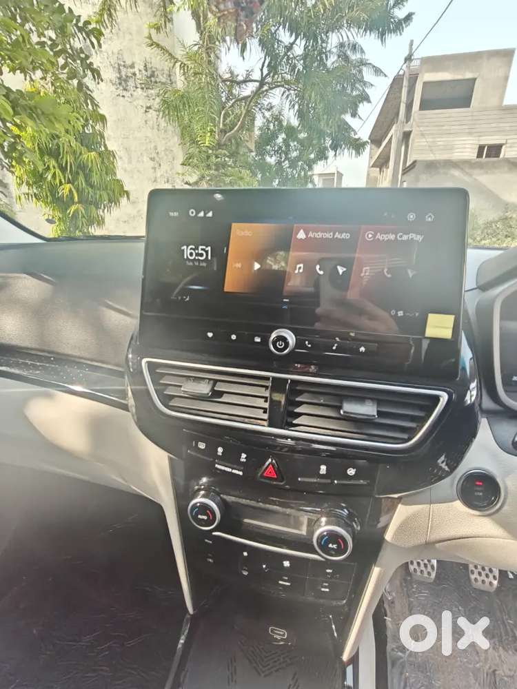 Mahindra Xuv 3xo 2025 Ax5l