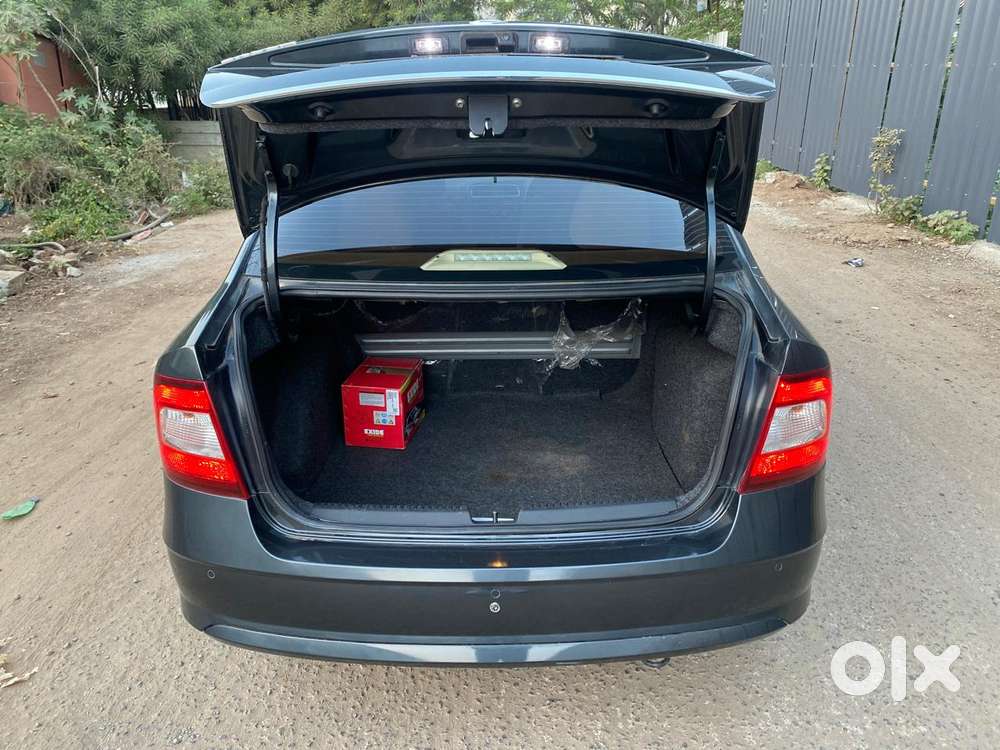 Skoda Rapid [2016-2021] 1.6 Mpi Style Plus, 2017, Petrol