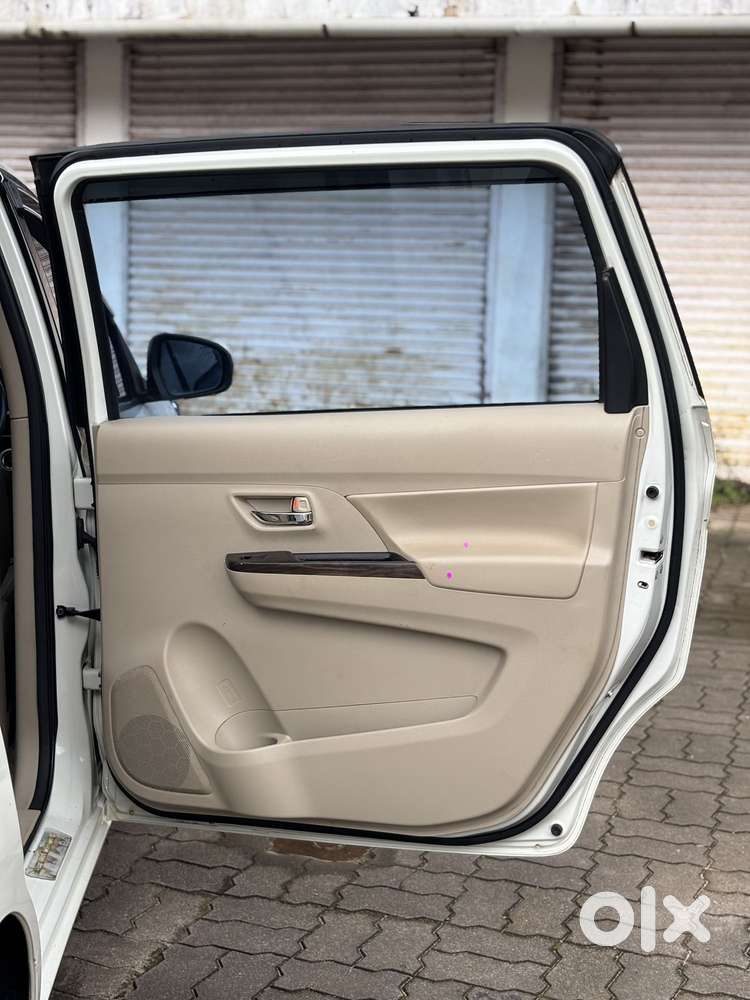 Maruti Suzuki Ertiga Zxi Plus Petrol, 2021, Petrol