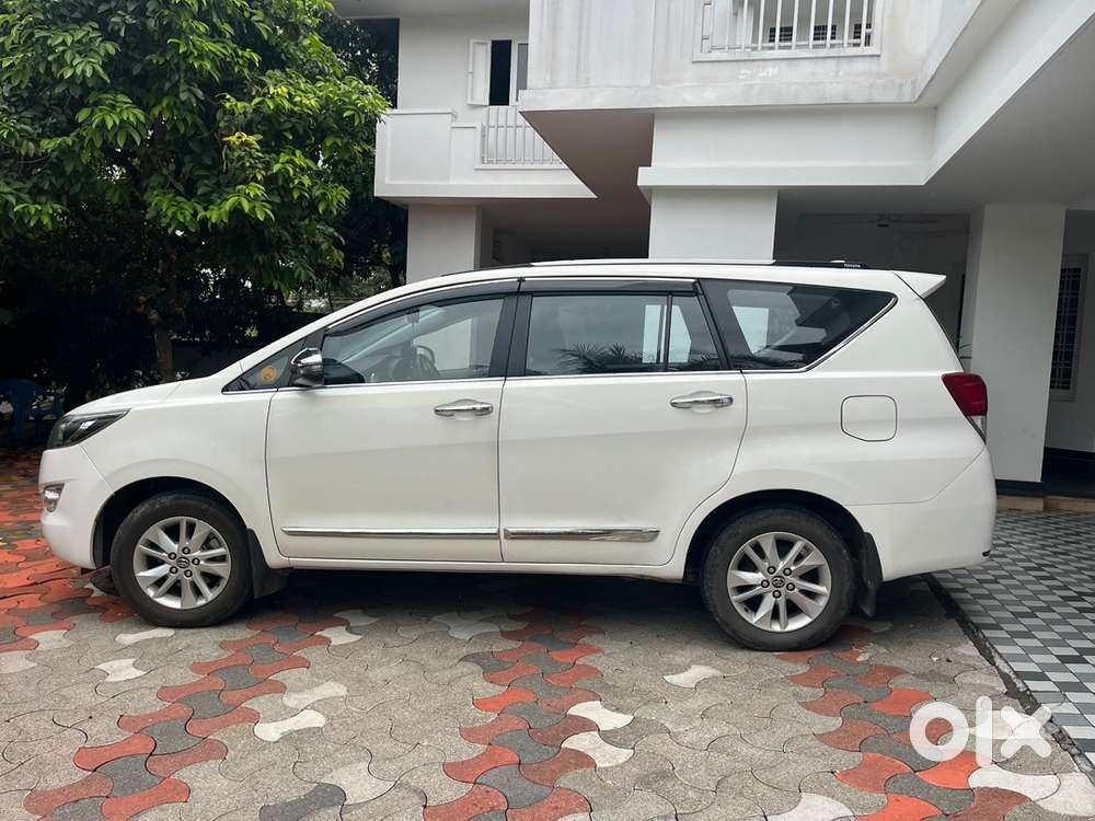 Toyota Innova Crysta 2018