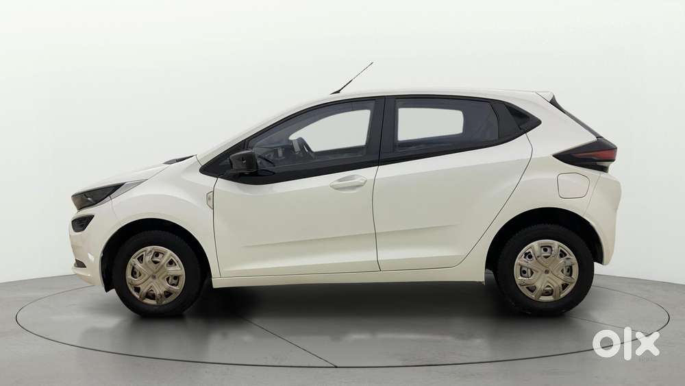 Tata Altroz 1.2 Xe Plus Petrol, 2022, Petrol