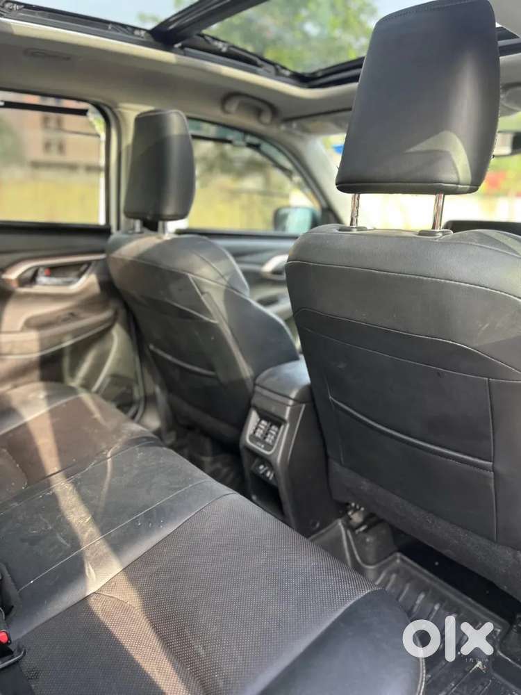 Maruti Suzuki Grand Vitara 1.5 Alpha Smart Hybrid At, 2023, Petrol
