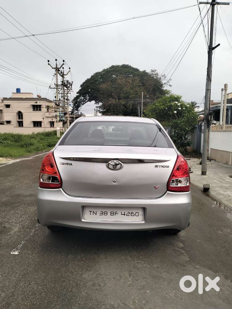 Toyota Etios V, 2011, Petrol